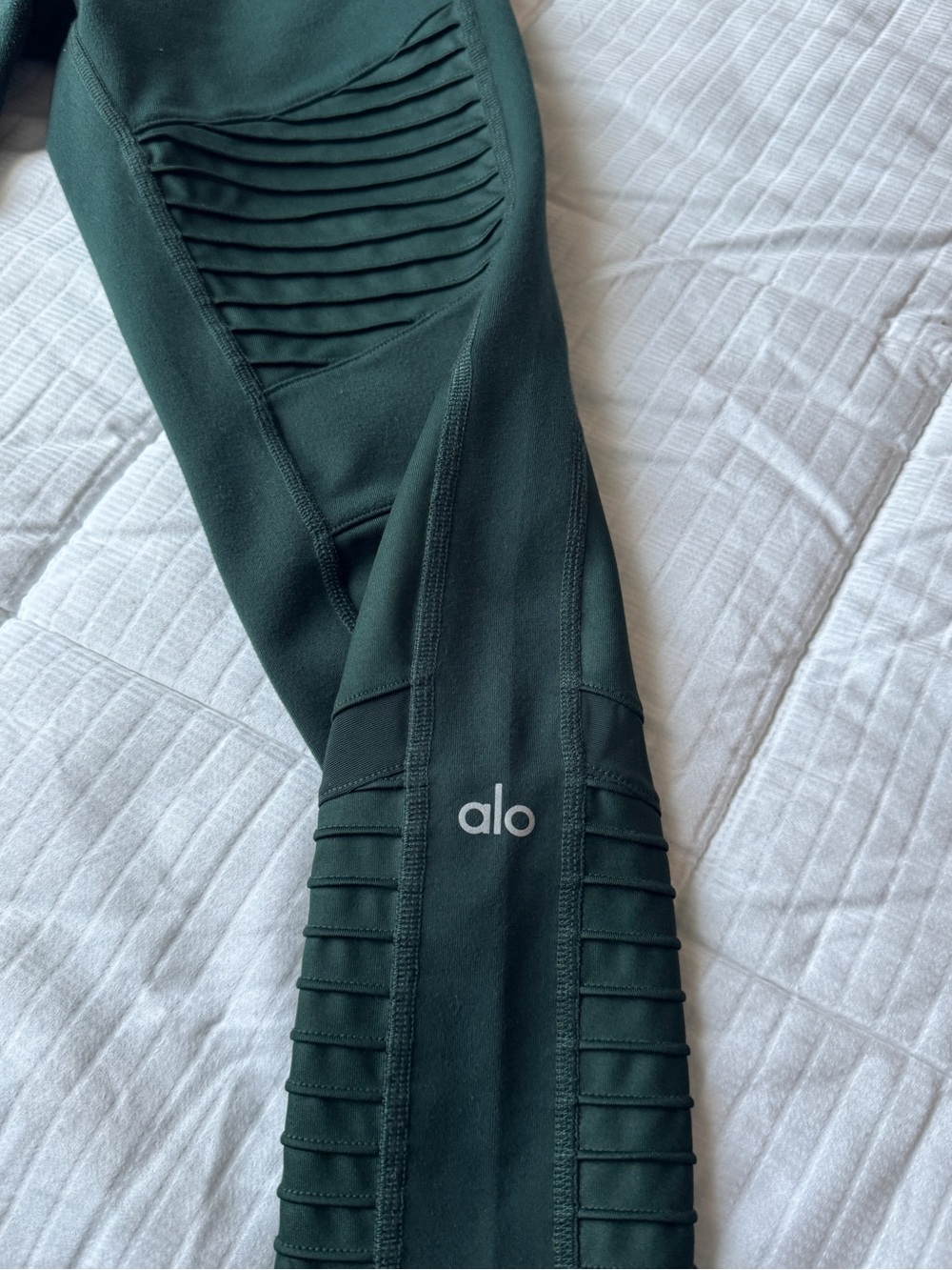 Alo dark green moto leggings size S - Picture 4 of 9